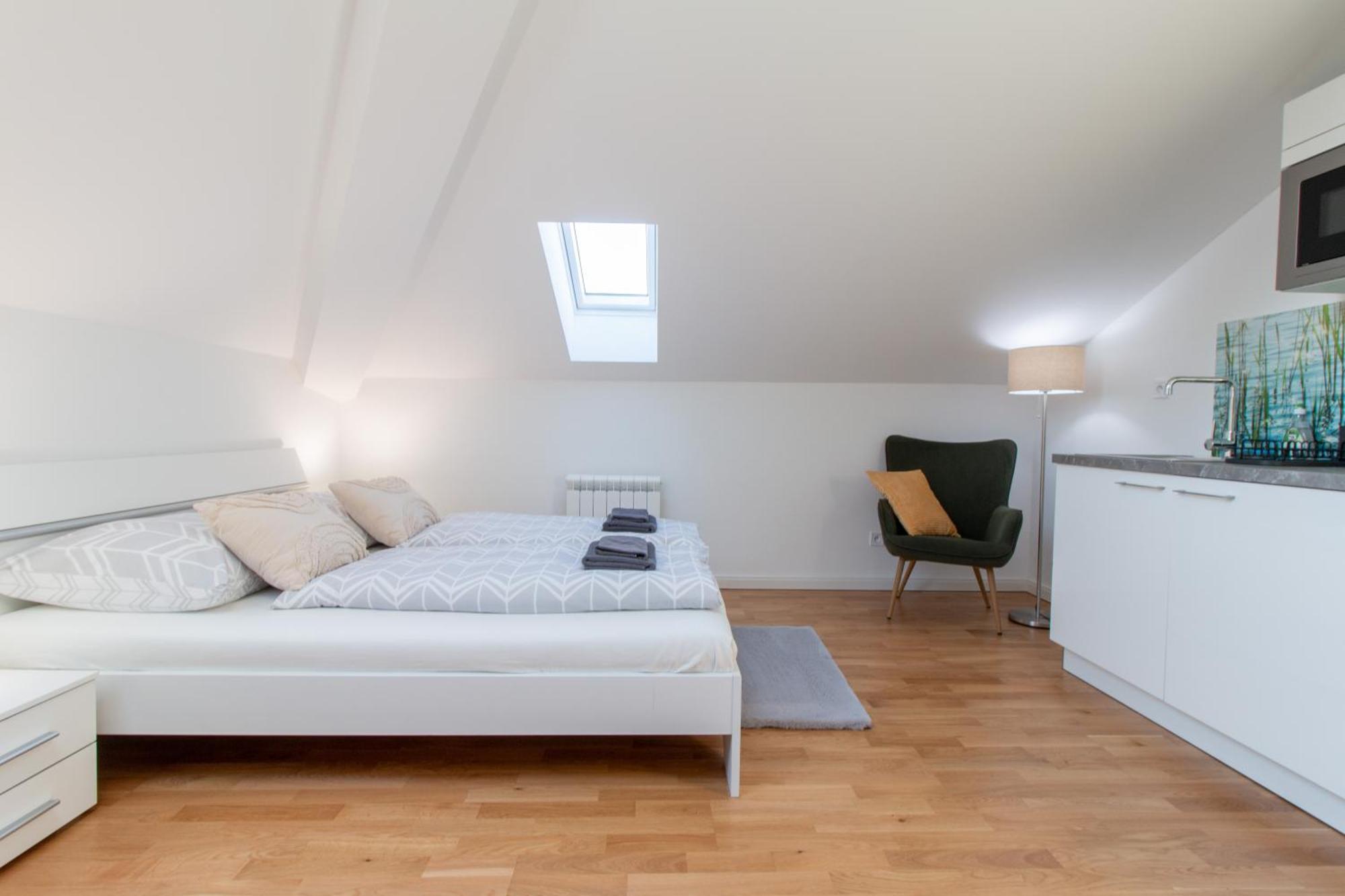 Washingtonova Cr Apartments براغ المظهر الخارجي الصورة